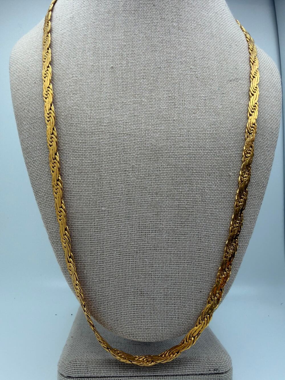Vintage 1960s Flatlink Goldtone Chain / Necklace By Trifari Great Condition